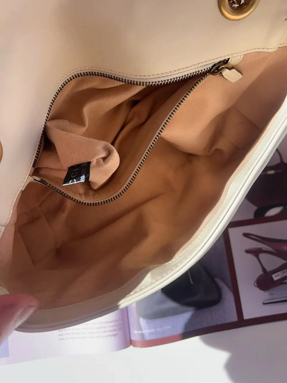 Gucci GG Marmont medium shoulder bag - Picture 8 of 12